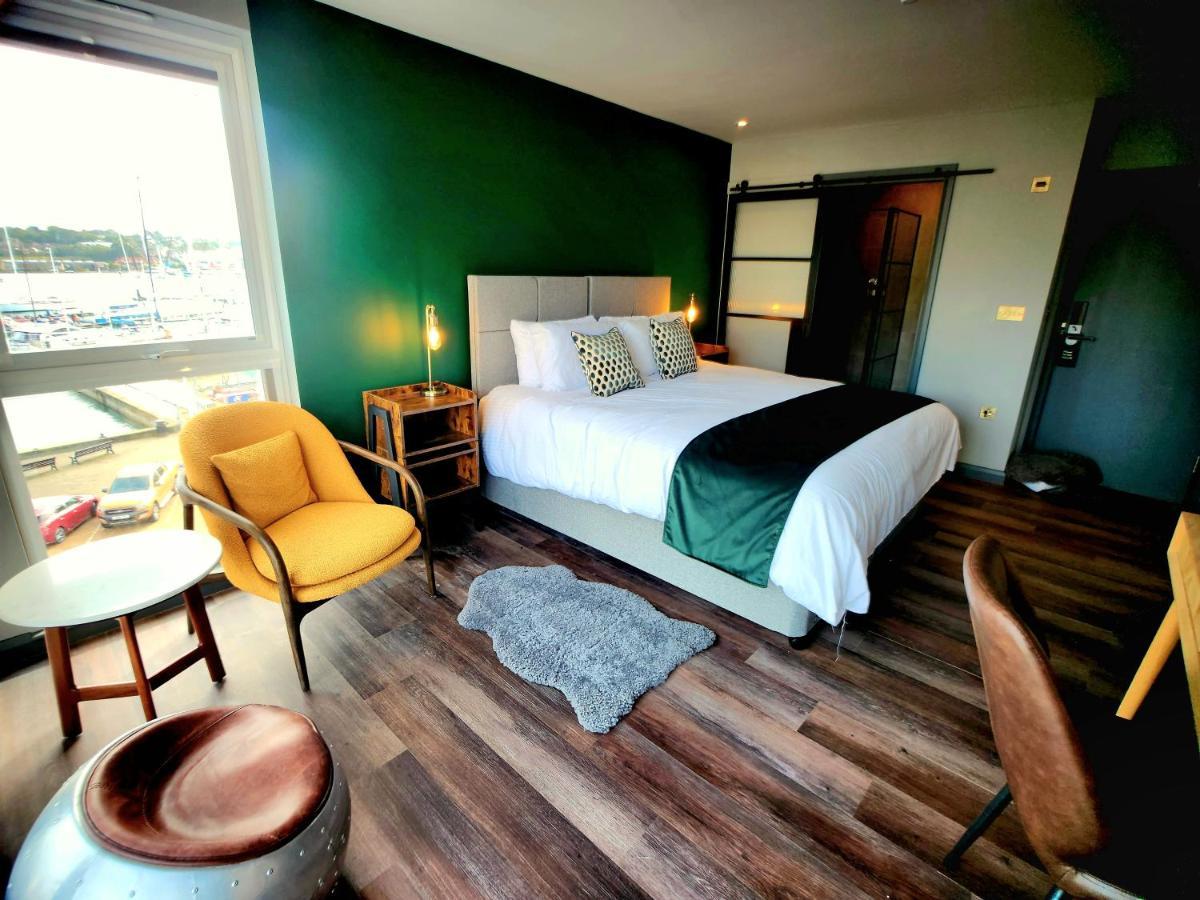 Pinnacle Suites Hotel كاوز المظهر الخارجي الصورة