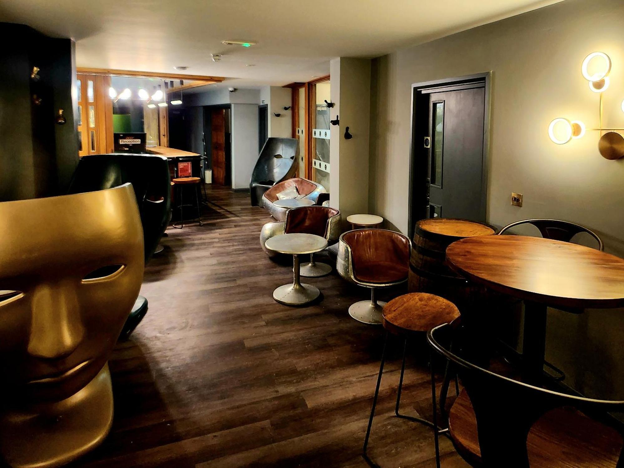 Pinnacle Suites Hotel كاوز المظهر الخارجي الصورة