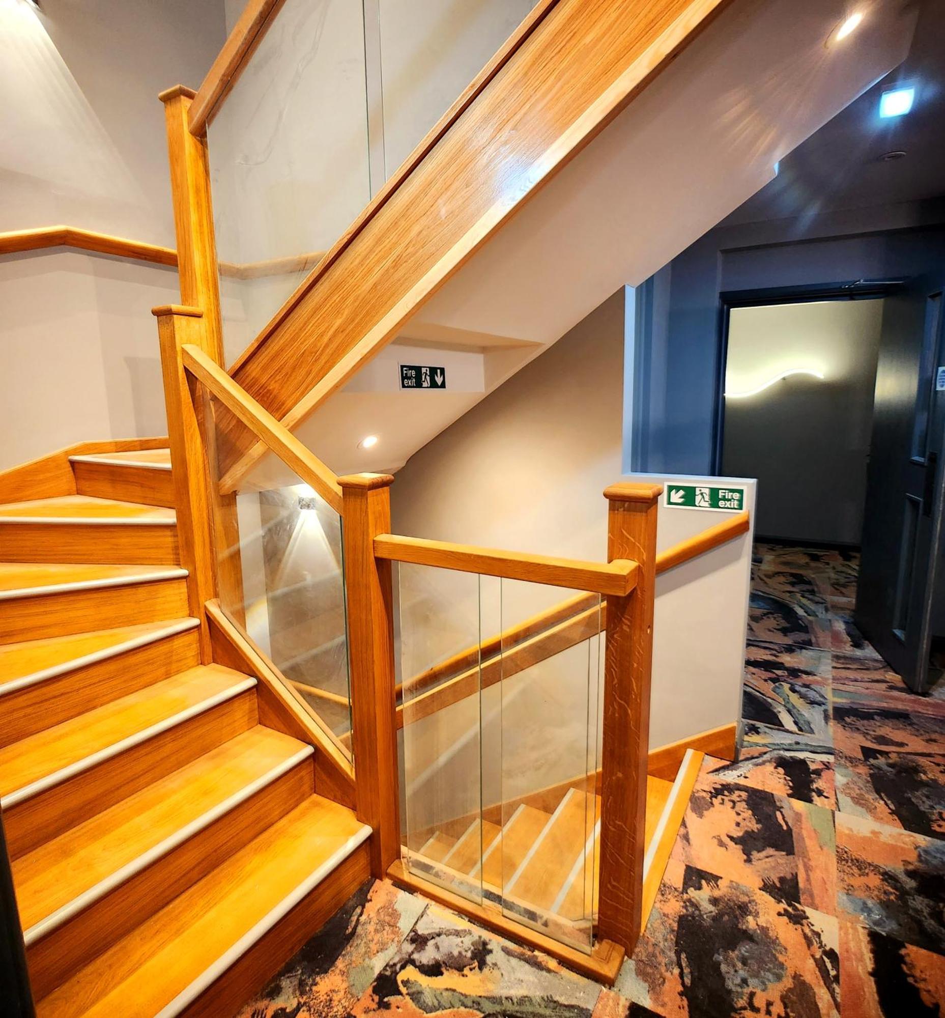 Pinnacle Suites Hotel كاوز المظهر الخارجي الصورة