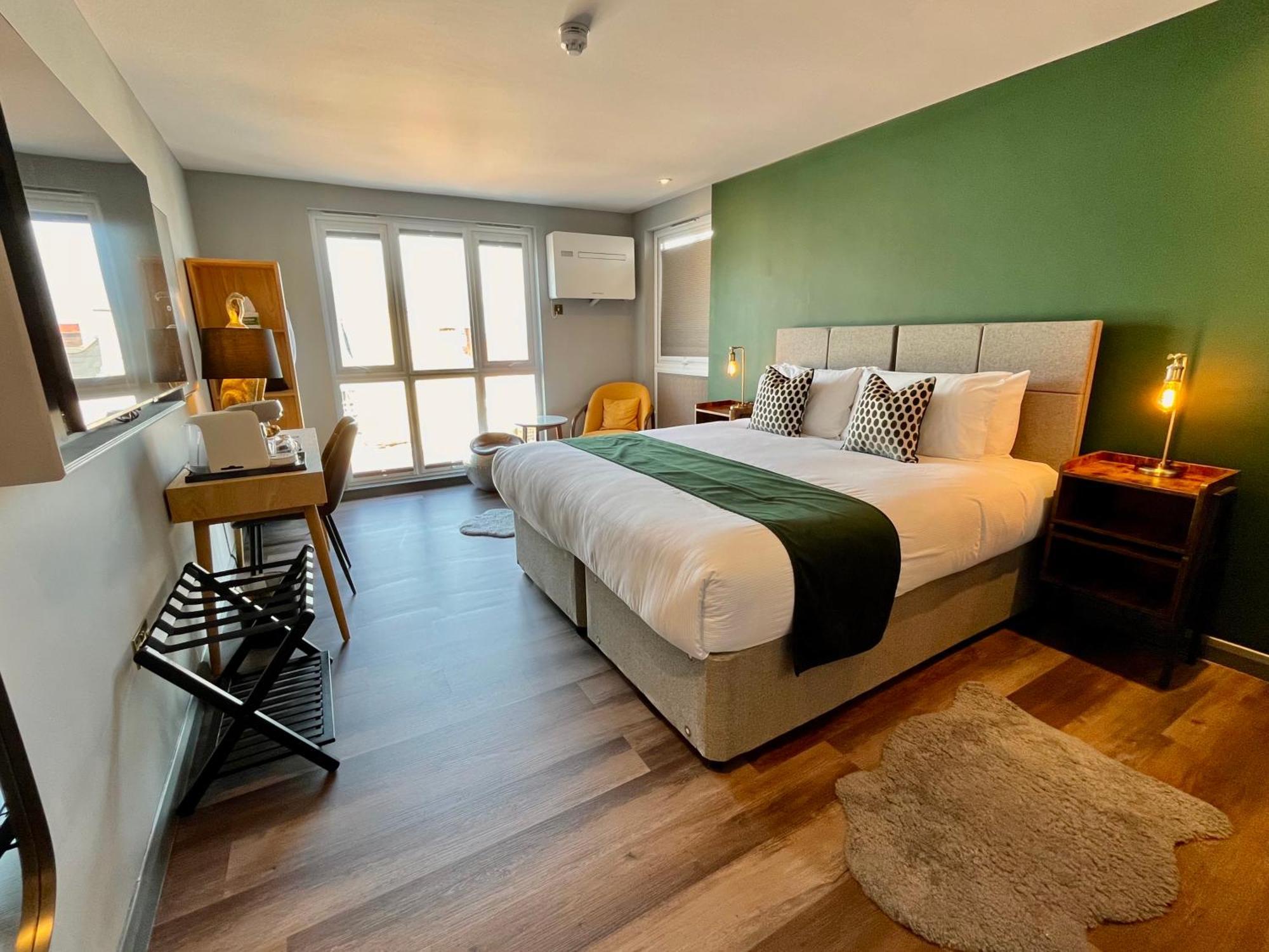 Pinnacle Suites Hotel كاوز المظهر الخارجي الصورة